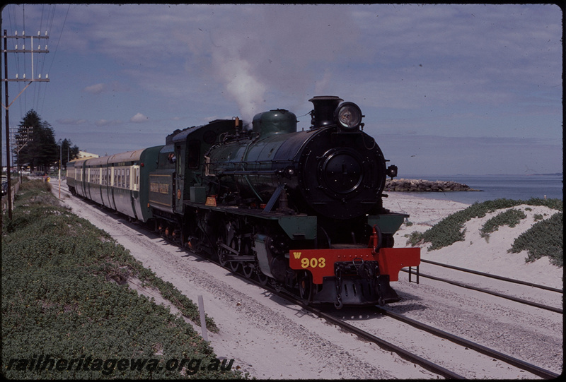 T08095
W Class 903 
