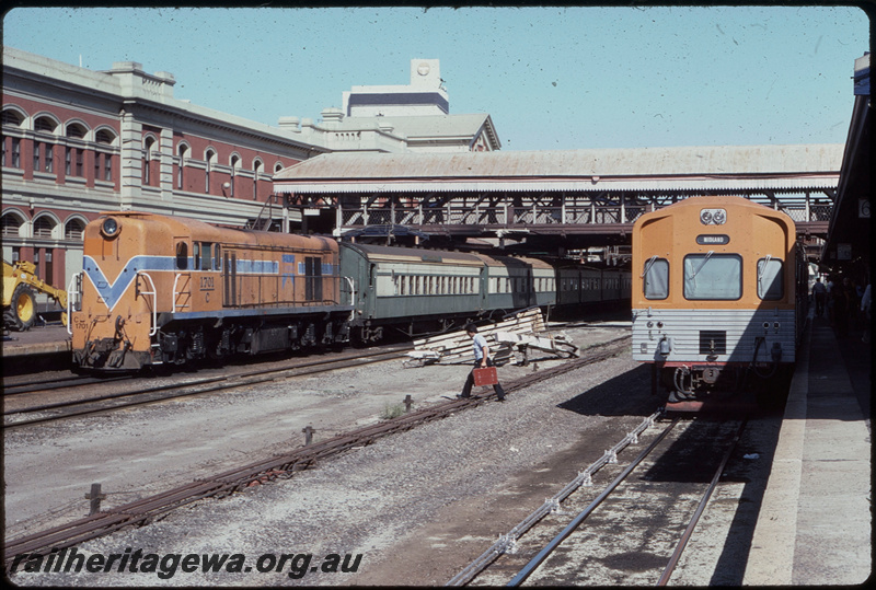 T08153
C Class 1701, Down 