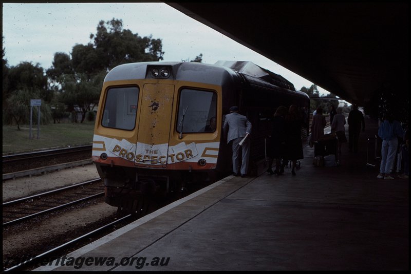 T08217
Single WCA Class Prospector railcar, Down service, Perth Terminal, ER line

