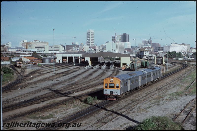 T08225
ADC/ADL Class railcar set, Down suburban passenger service, departing Claisebrook, Claisebrook Railcar Depot, SWR line
