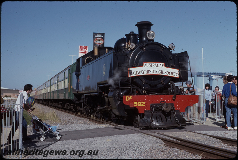 T08239
DD Class 592, Up ARHS passenger special, headboard, Steam Picnic Ramble, Esplanade, Fremantle, SWR line
