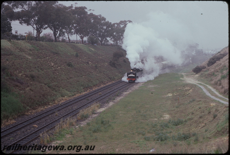T08244
DD Class 592, Up ARHS passenger special, headboard, city circle tour, climbing Leederville bank, between City West and West Leederville, ER line
