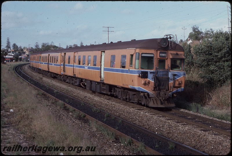T08276
ADG Class 618 with ADA/ADG Class railcar set, Up suburban passenger service, between Swanbourne and Grant Street, ER line

