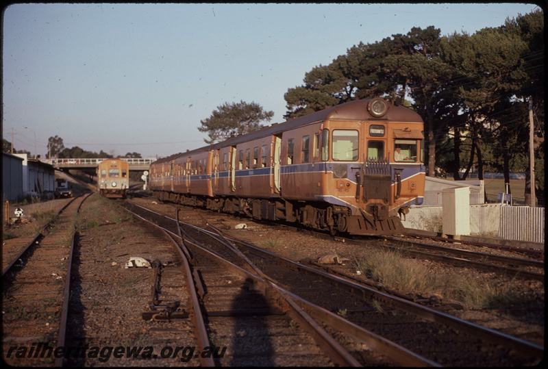 T08281
ADH Class 651 with ADA/ADG Class railcar set, Up suburban passenger service, ADL/ADC Clas railcar set Down suburban passenger service, Subiaco, double slip points, point rodding, ER line
