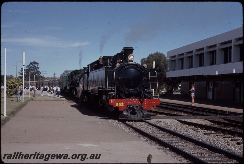 T08286
DD Class 592, W Class 920 