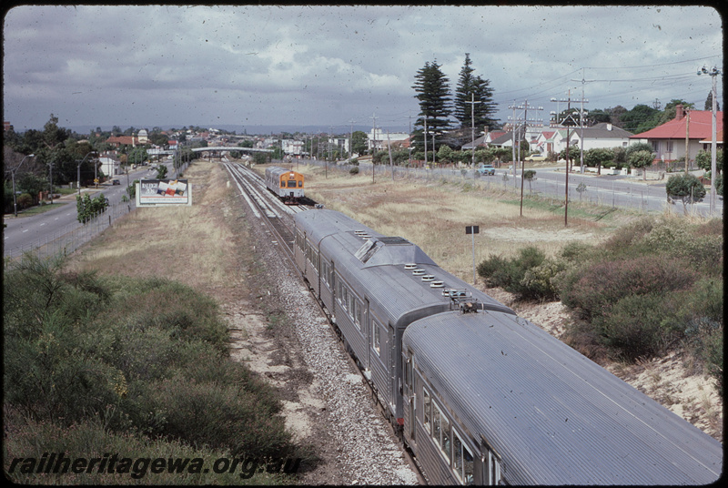 T08296
ADB/ADK/ADB/ADK Class railcar set, Down suburban passenger service, ADL/ADC Class railcar set, Up suburban passenger service, between Maylands and Mount Lawley, Seventh Avenue bridge, ER line
