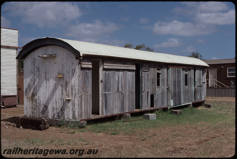 T08334
ZA Class 6281 brakevan, grounded body, poor condition, Ravensthorpe Museum
