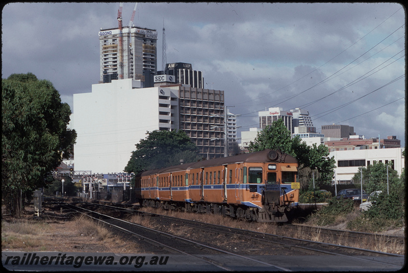 T08361
ADH/ADA/ADG Class railcar set, Down suburban passenger service, between City and Clasiebrook, Lord Street level crossing, stopping pattern sign says 