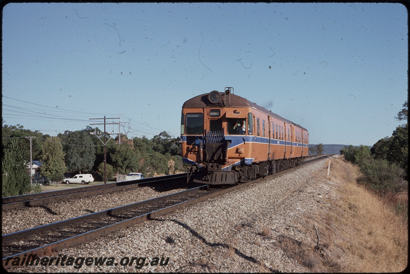 T08394
ADG/ADA Class railcar set, Up suburban passenger service, between Kenwick and Beckenham, descending Kenwick Flyover, SWR line

