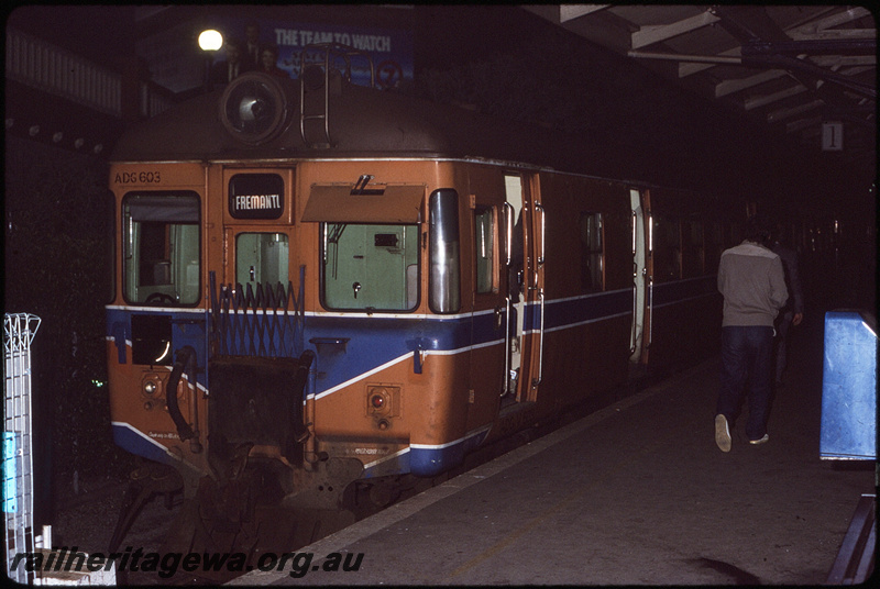 T08452
ADG Class 603 with another ADG Class railcar, Up suburban passenger service, Platform 1, Fremantle Dock, City Station, Perth, ER line
