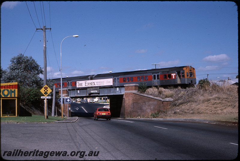 T08619
ADL/ADC Class railcar set, Up suburban passenger service, Hay Street subway, steel girder, Subiaco, ER line
