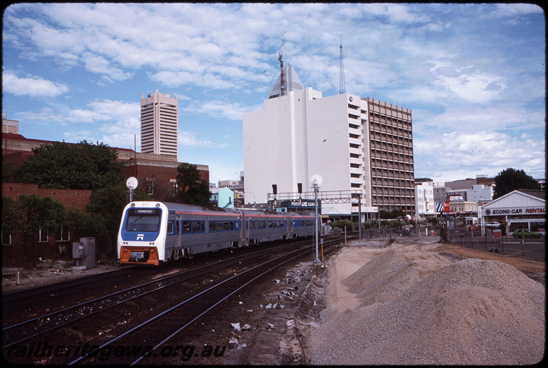 T08643
ADP/ADQ/ADP Class Australind railcar set, Down 