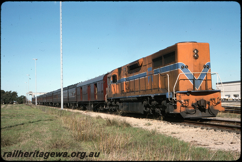 T08691
L Class 256, stabled with NSWGR passenger carriages for the 